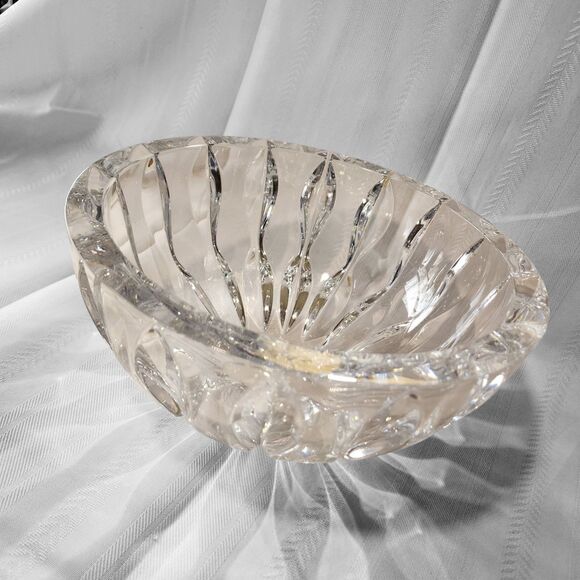Miller Rogaska Heavy Crystal Bowl 10" dia 5" deep  1/2" thick Rim  Centerpiece - Picture 7 of 16
